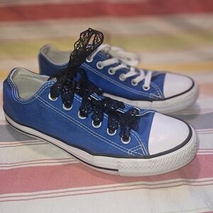 Converse All⭐️Star Blue and White Sneakers with Black Lace Shoe Laces